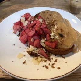 Reggeli Pécs - Étel/ital