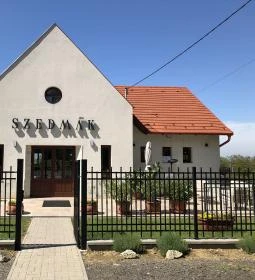 Szedmák Pince & Borház
