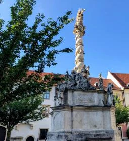 Szentháromság-szobor