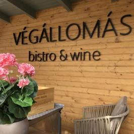 Végállomás Bistro & Wine, Miskolc - Külső kép
