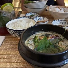 Vietnámi Gulyás, Budapest - Étel/ital