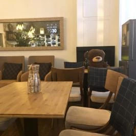 Wine Not? Hungarian Wine Shop & Bar, Budapest - Belső