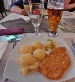 Aranyhordó Panzió, Étterem és Pizzéria 