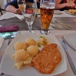 Aranyhordó Panzió, Étterem és Pizzéria Pere - Étel/ital