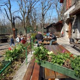 Báró Eötvös Loránd Turistaház Dobogókő - Külső kép