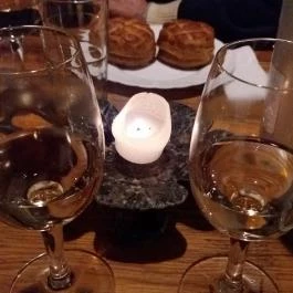 Borgaléria Pinceborozó Tokaj - Étel/ital