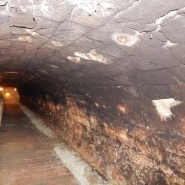 Borgaléria Pinceborozó Tokaj - Belső