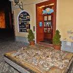 Hekkes Büfé Szentendre - Külső kép