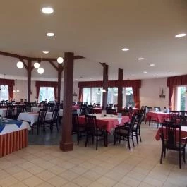 Corvus Hotel, Bük, Bükfürd? - Vendéglátás