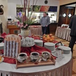 Grandhotel Galya, Galyatető - Vendéglátás