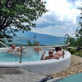 Grandhotel Galya, Galyatető - Medence/kert