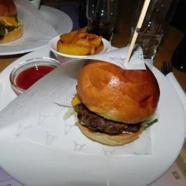 Kajahu Food Together Budapest - Étel/ital