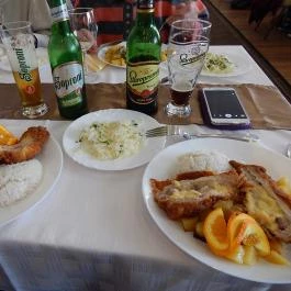  Kastélydomb Kávézó és Étterem Várpalota - Étel/ital