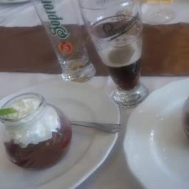  Kastélydomb Kávézó és Étterem Várpalota - Étel/ital