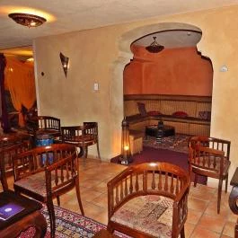 Mesés Shiraz Hotel Egerszalók - Belső