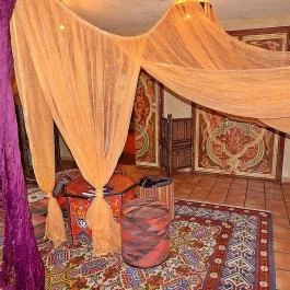 Mesés Shiraz Hotel Egerszalók - Belső