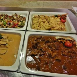 Mesés Shiraz Hotel Egerszalók - Vendéglátás