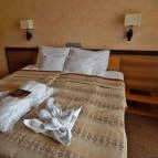 Mesés Shiraz Hotel Egerszalók - Szobák