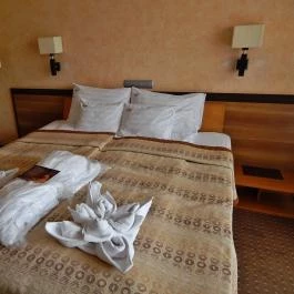 Mesés Shiraz Hotel Egerszalók - Szobák