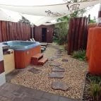 Mesés Shiraz Hotel Egerszalók - Medence/kert