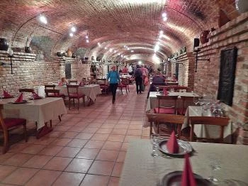 Pezsgőház Étterem Pécs