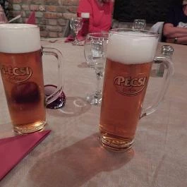 Pezsgőház Étterem Pécs - Étel/ital