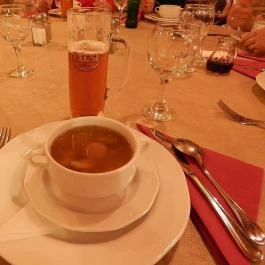 Pezsgőház Étterem Pécs - Étel/ital