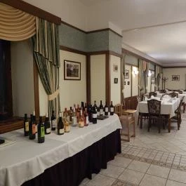Svájci Lak Panzió Nyíregyháza - Vendéglátás