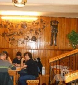 István Pince Borozó & Étterem