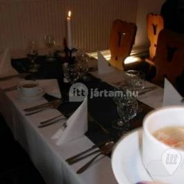 Savoyai Kastélyszálló étterme Ráckeve - Belső