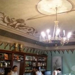 Százéves Cukrászda, Gyula - Belső