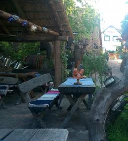 Régi Idők Udvara Skanzen és Étterem