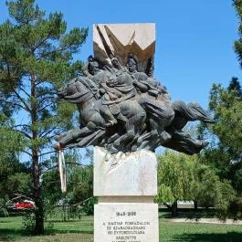 1848-as emlékmű, Martf? - Külső kép