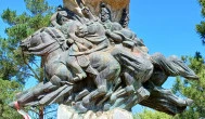 1848-as emlékmű Martf? - Külső kép