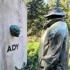 Ady Endre - Medgyessy sétány Debrecen - Egyéb