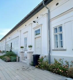 Baghy-Szinyei Merse Kúria