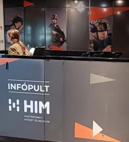 Bálna Honvédelmi Központ