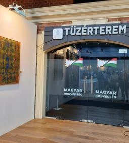 Bálna Honvédelmi Központ