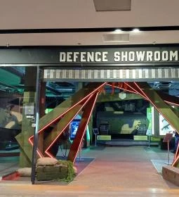 Bálna Honvédelmi Központ