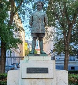Bandholtz tábornok szobra