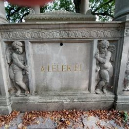 Benczúr Gyula Mauzóleum Szécsény - Egyéb