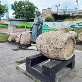 Borárus-szoborkompozíció, Budapest - Egyéb