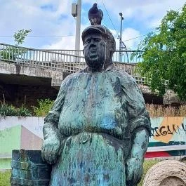 Borárus-szoborkompozíció, Budapest - Egyéb