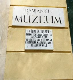Damjanich János Múzeum