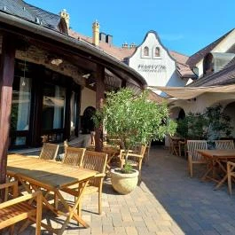 Fiastyúk Udvarház, Csór - Egyéb