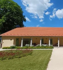 Füzérradványi Kastély Üdülőház