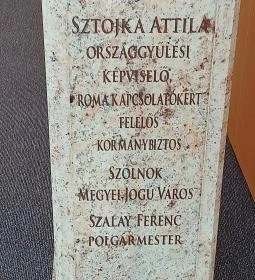 Grófo-Kozák László szobra