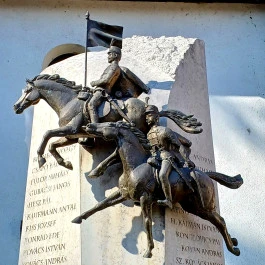 Hazáért 1914 - 1918, Verőce - Külső kép