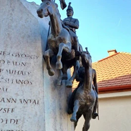 Hazáért 1914 - 1918, Verőce - Külső kép