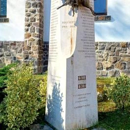 Hazáért 1914 - 1918, Verőce - Külső kép